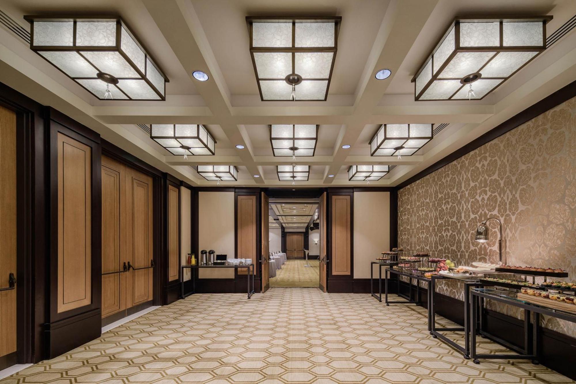 Hotel The St. Regis Il Cairo Esterno foto The interior of the hotel