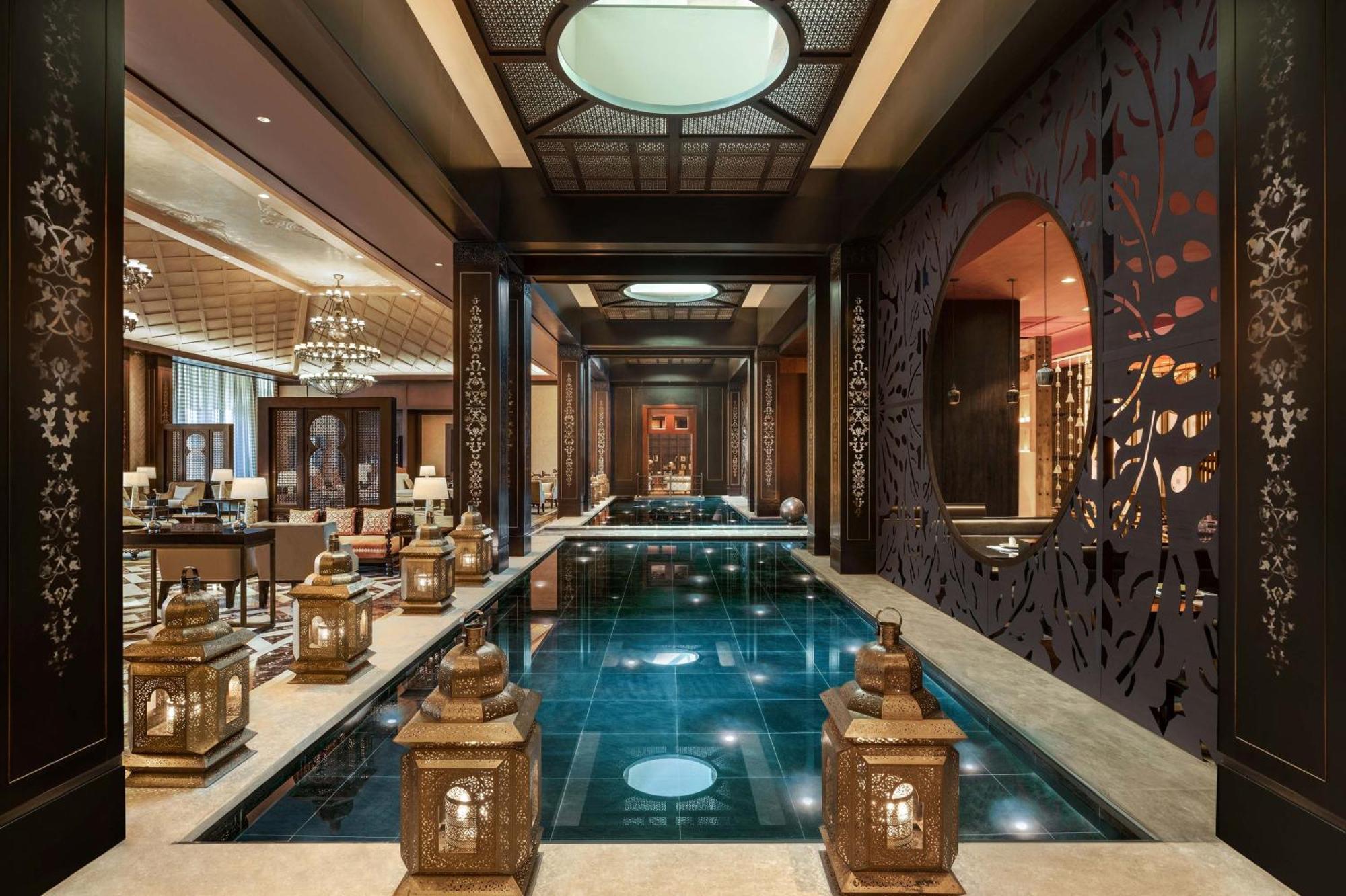 Hotel The St. Regis Il Cairo Esterno foto The interior of the hotel